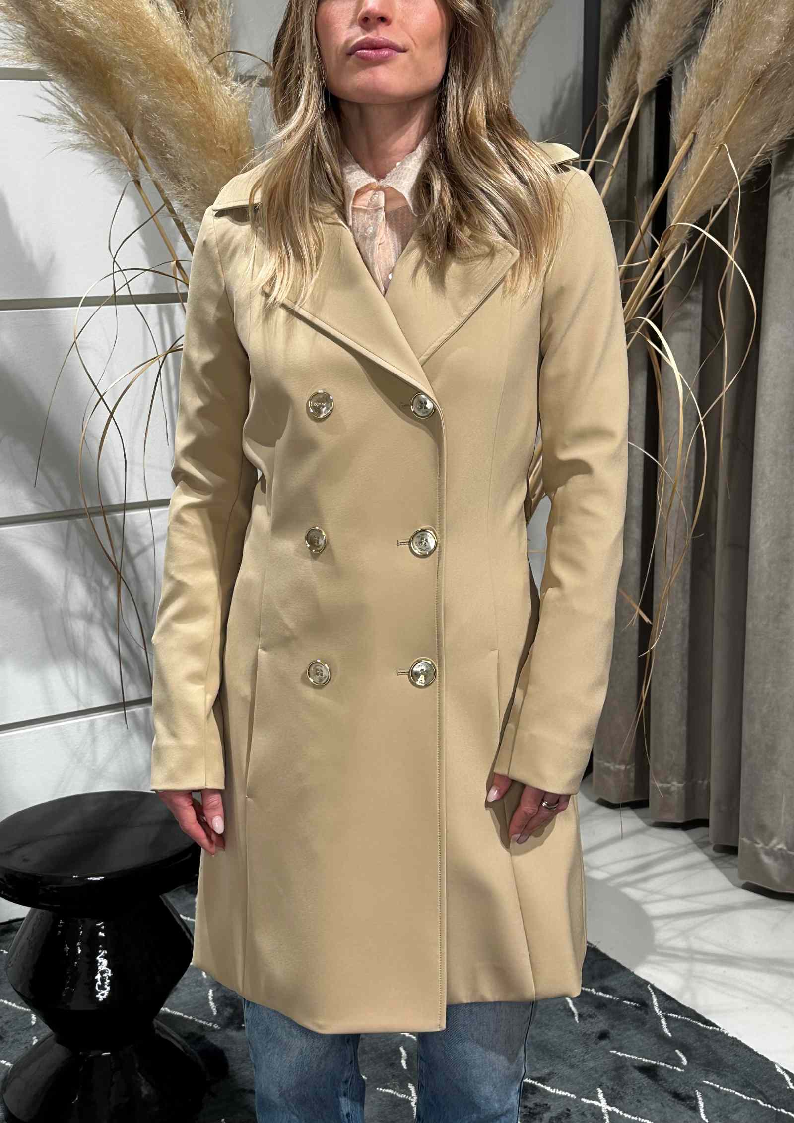 Trench foderato vestibilità slim – Femme Cafe