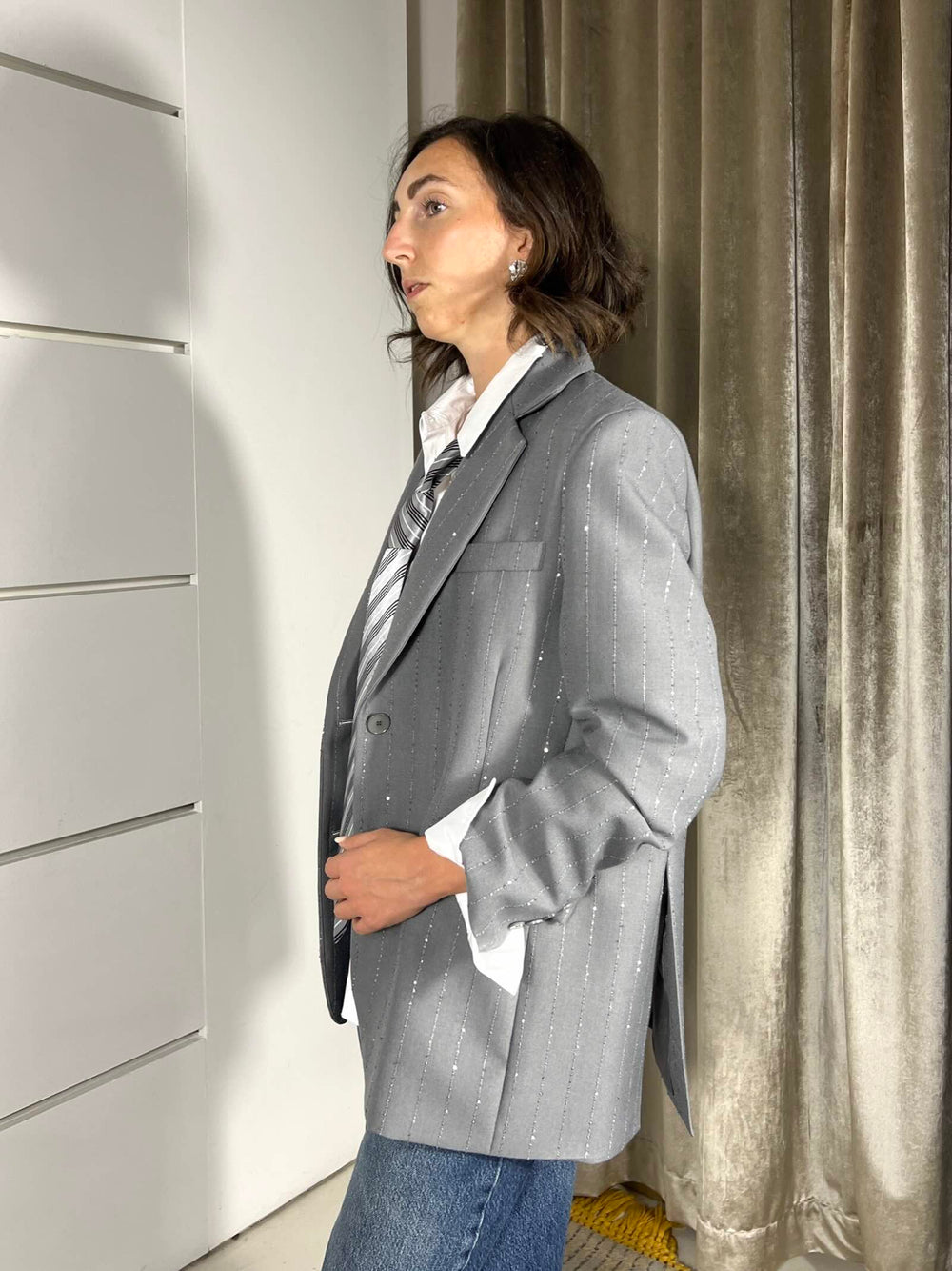 TENSIONE IN W25J309GRIGIO