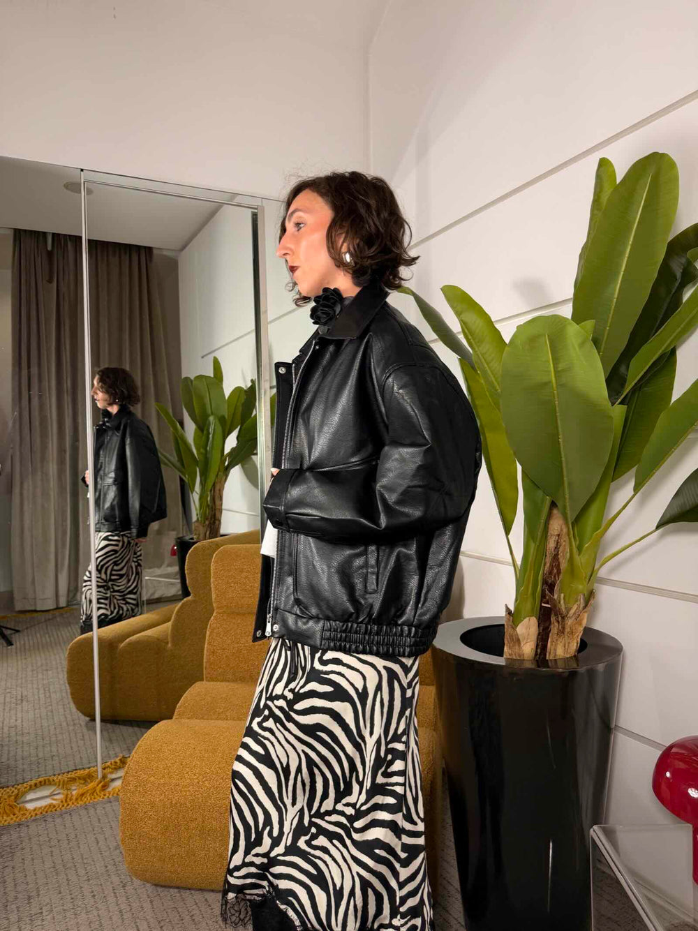 Bomber in ecopelle over nero 