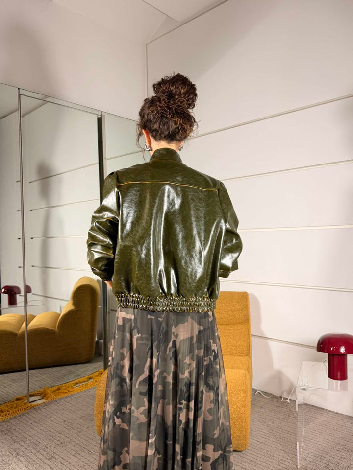 Giubbotto militare cangiante con zip e collo alto 