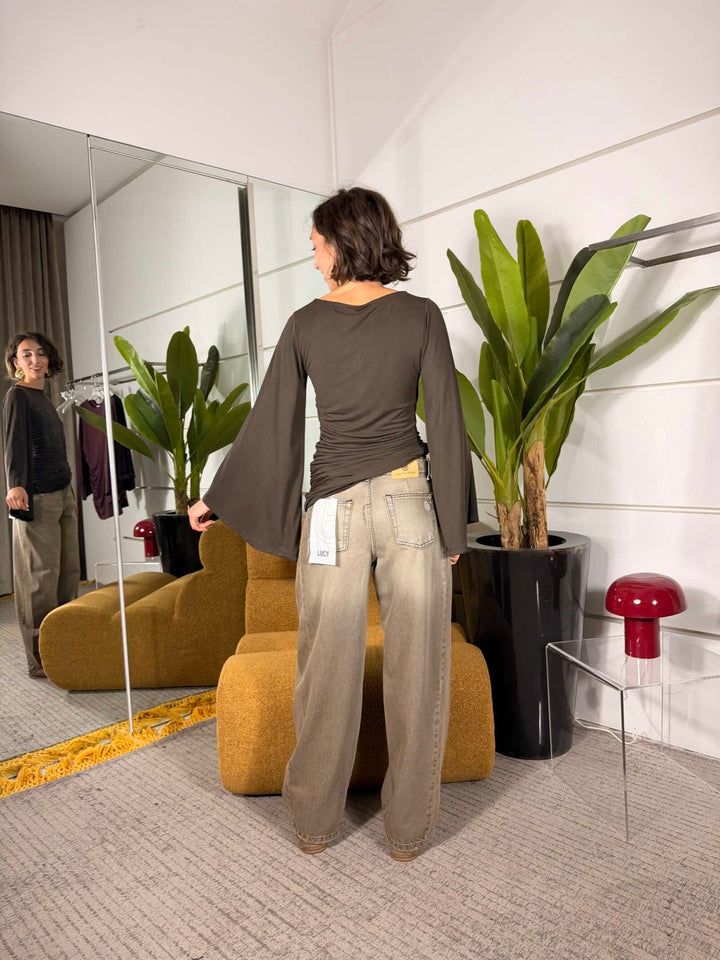 Jeans Lucy sabbia modello barrel 