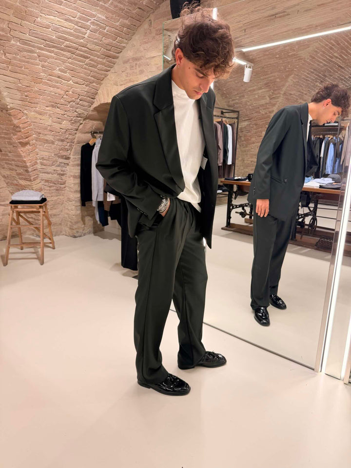 Pantaloni regular fit con pinces verde bosco 