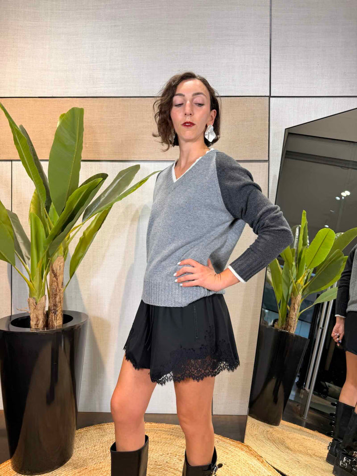 Maglia scollo a v grigia Manila Grace 