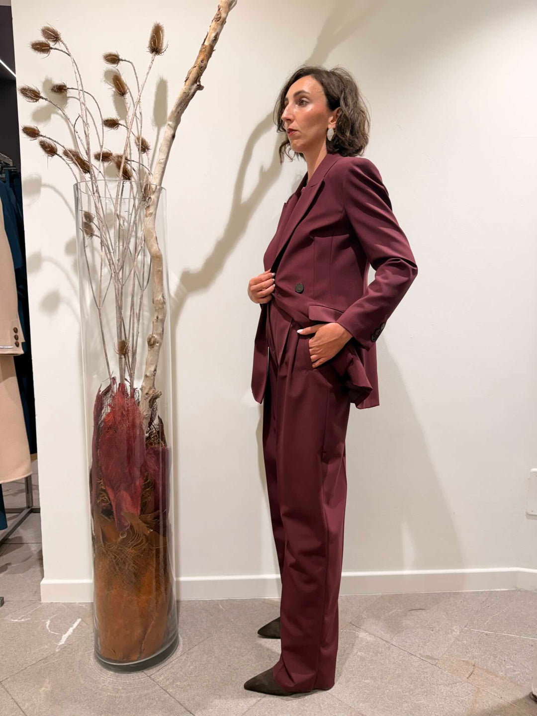 Pantalone carrot  bordeaux in lana stretch 