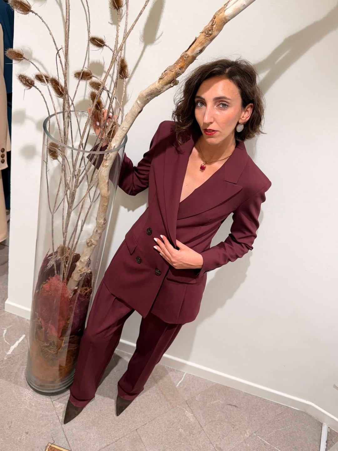 Pantalone carrot  bordeaux in lana stretch 