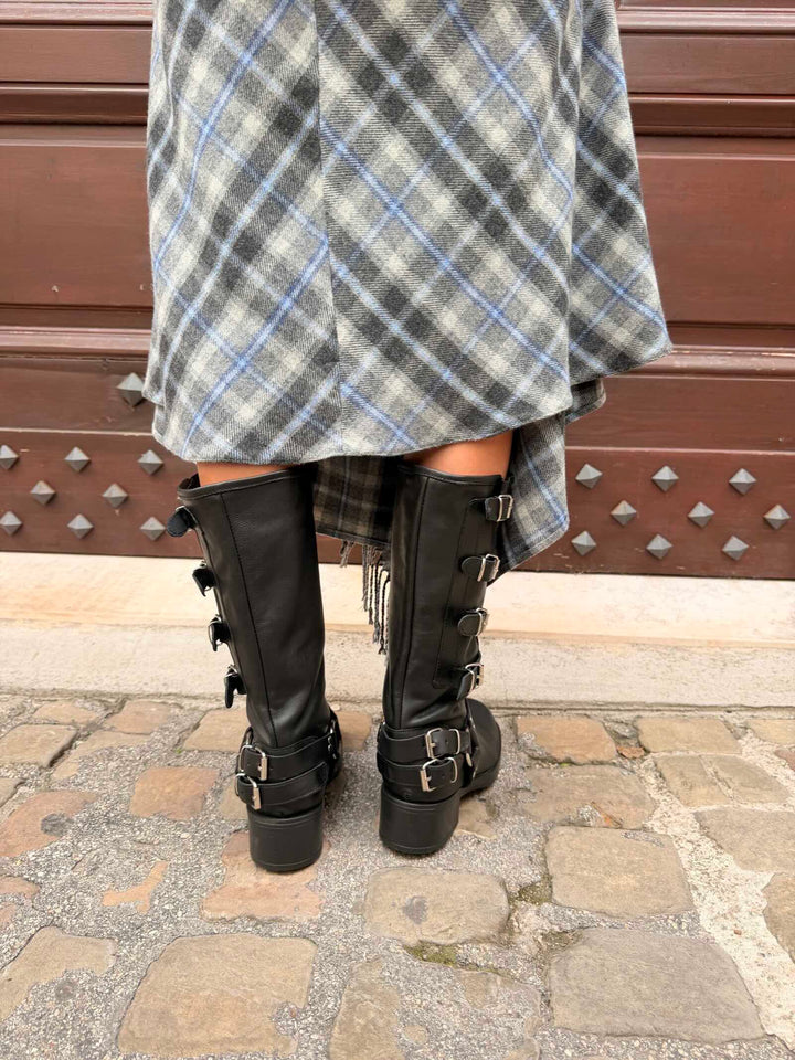 Stivale biker nero in pelle con fibbie 