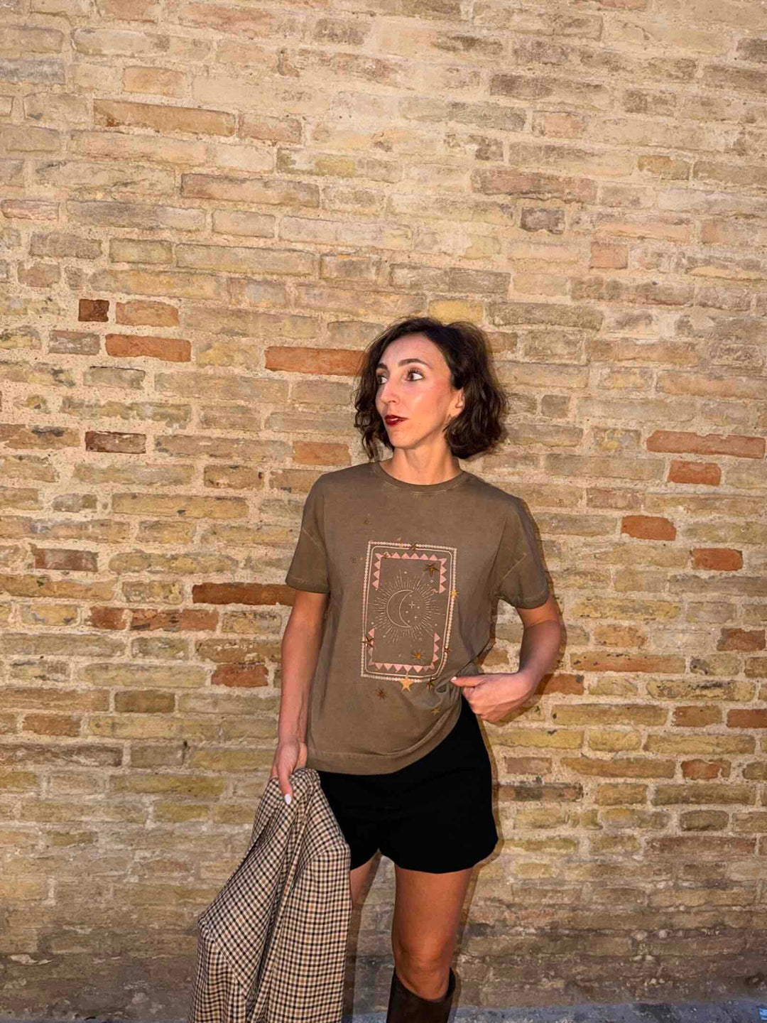 T-shirt in cotone con ricamo testa di moro 