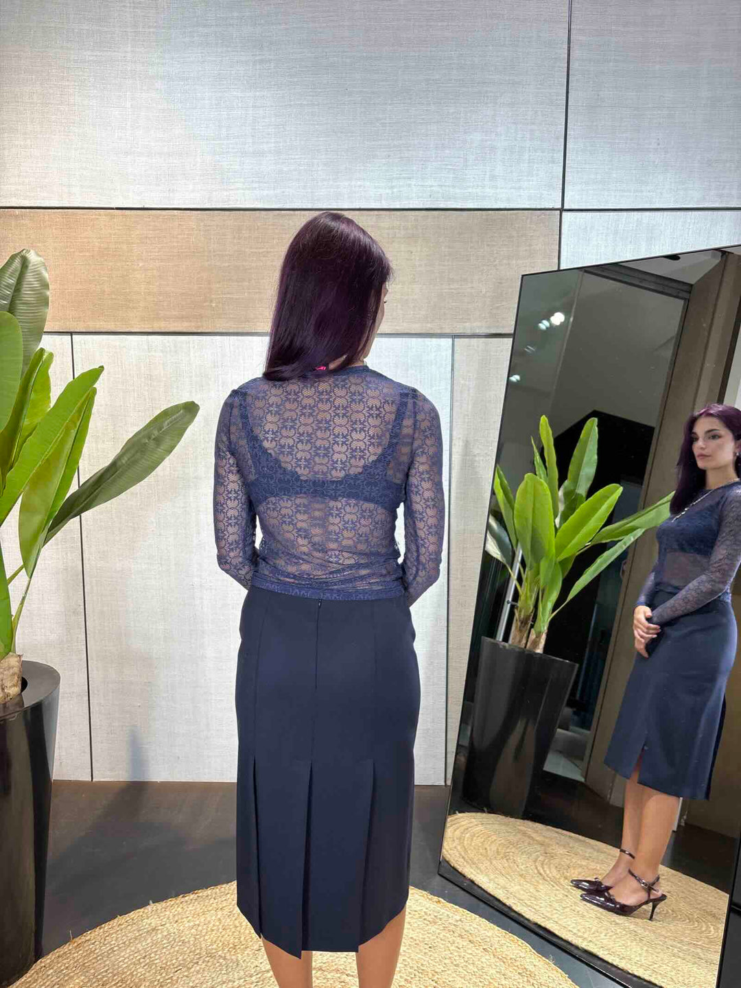 Maglia in pizzo stretch semitrasparente blu 