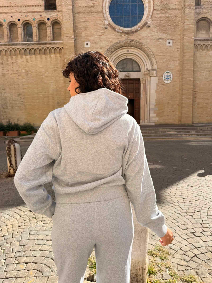 Felpa grigia con cappuccio felpata 