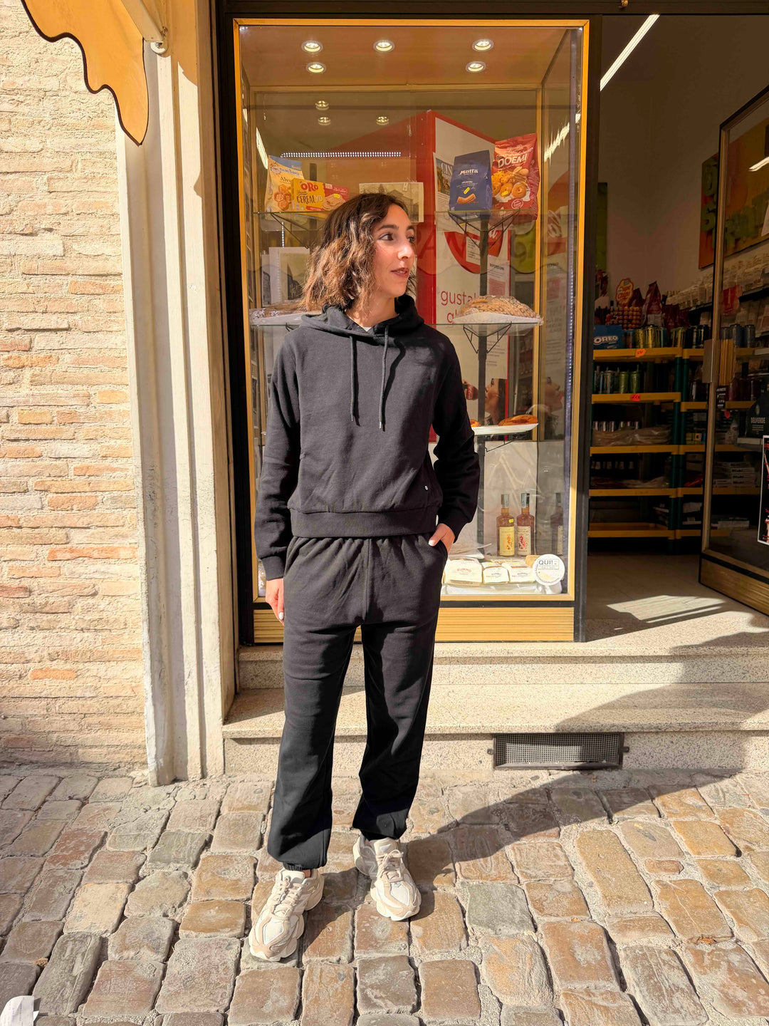 Pantalone nera  felpato 