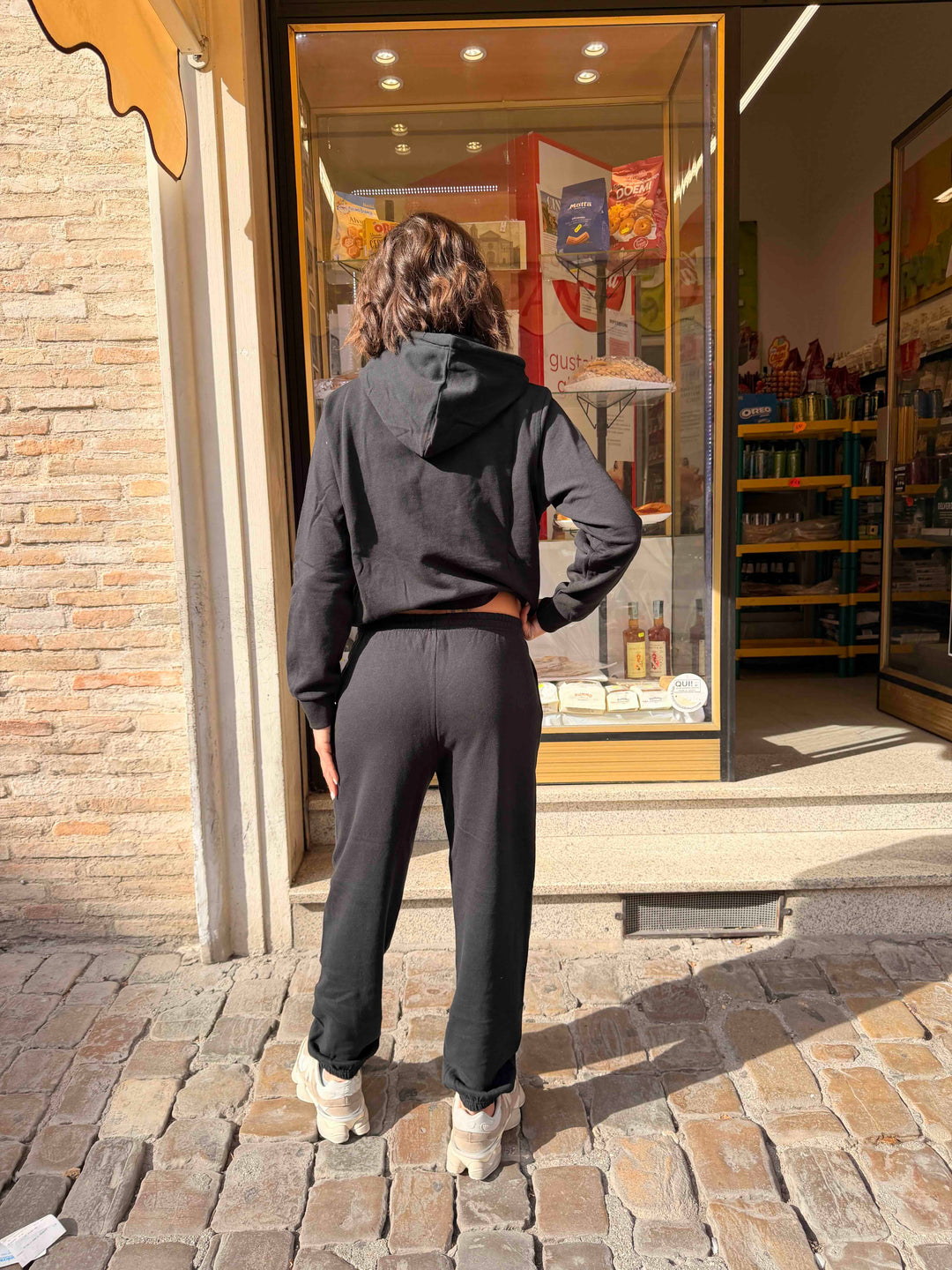 Pantalone nero a palazzo 