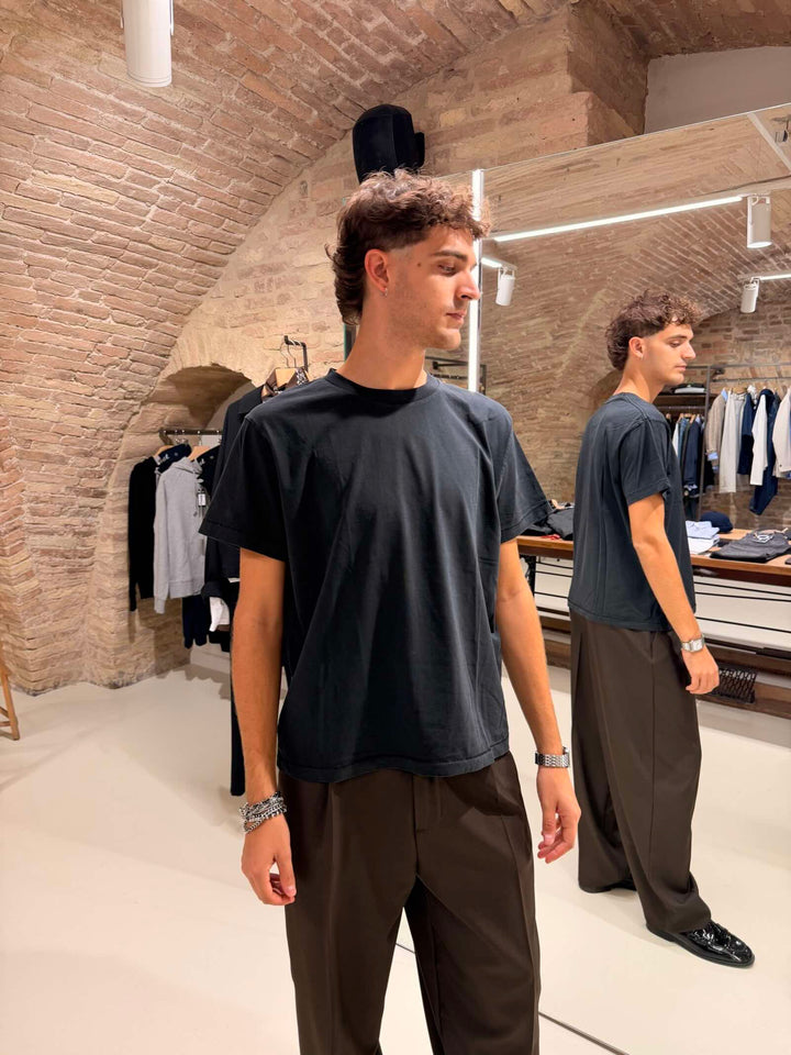 T-shirt cropped nera Scout 
