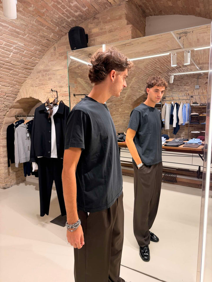 T-shirt cropped nera Scout 