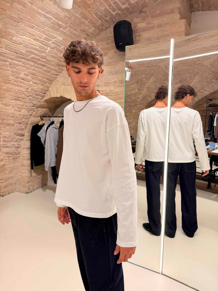 T-shirt manica lunga over bianca esteban Stilosophy 
