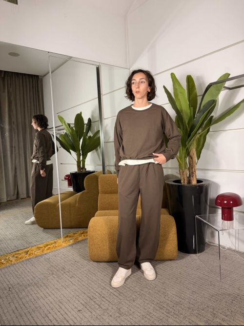 Completo moro felpa girocollo e pantalone a ovetto 