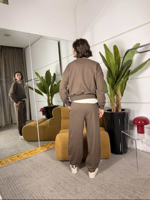 Completo moro felpa girocollo e pantalone a ovetto 