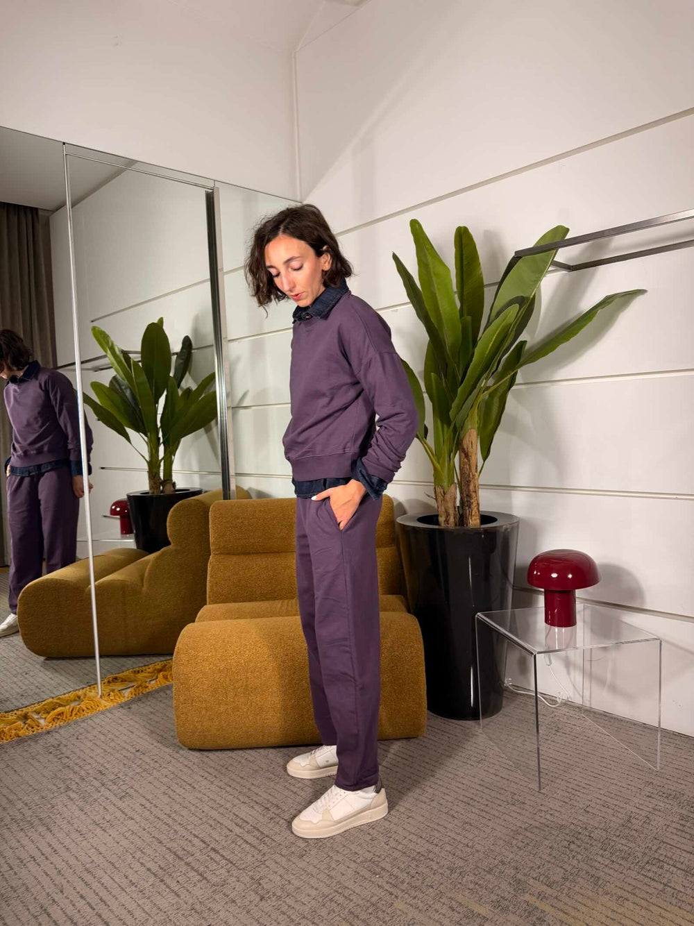 Completo vino  felpa girocollo e pantalone a ovetto 