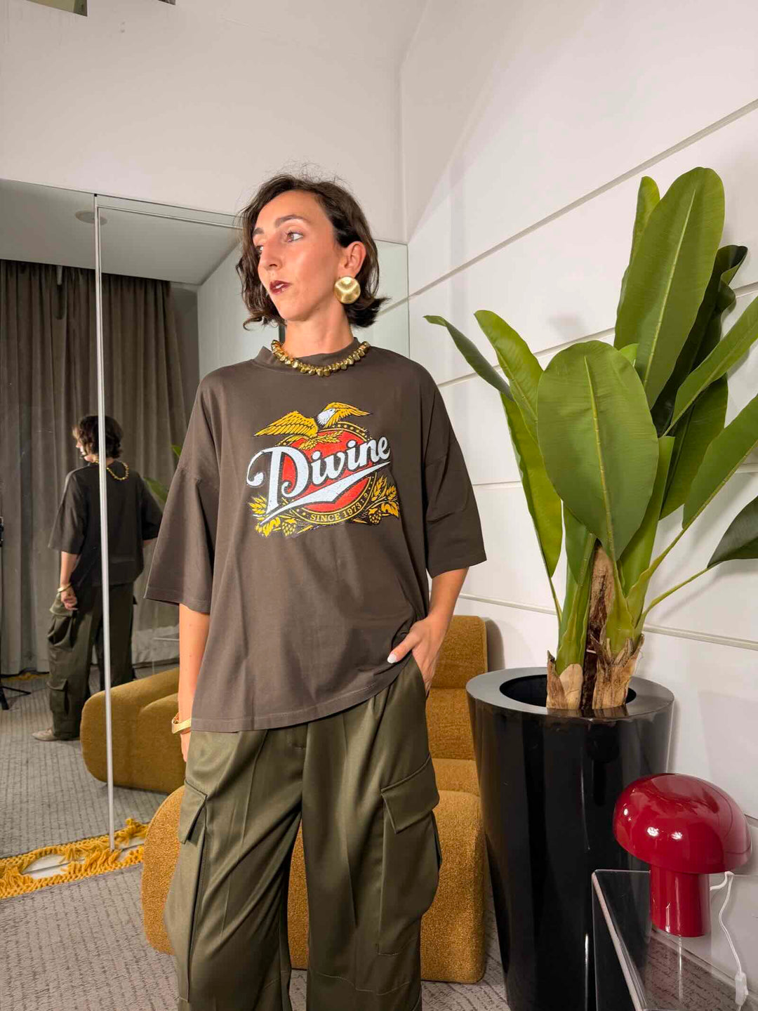 T-shirt divine girocollo manica corta moro 
