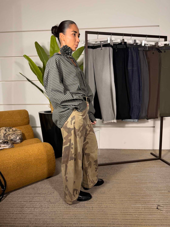 Pantalone camouflage modello Catia 