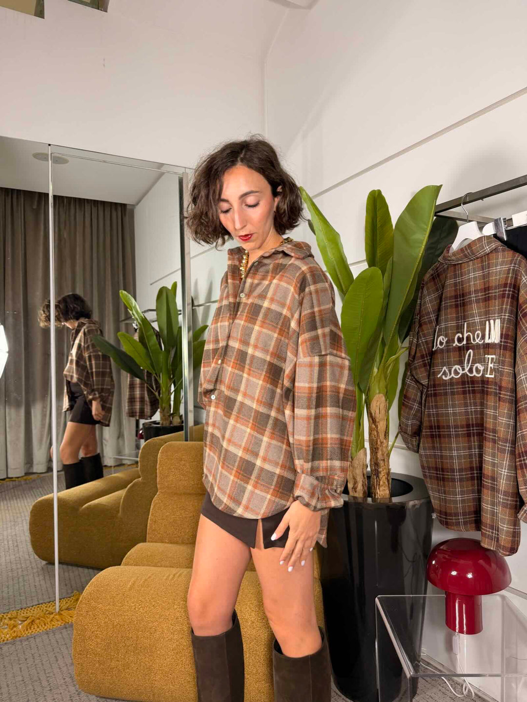 Camicia check moro con ricamo Don't look back 