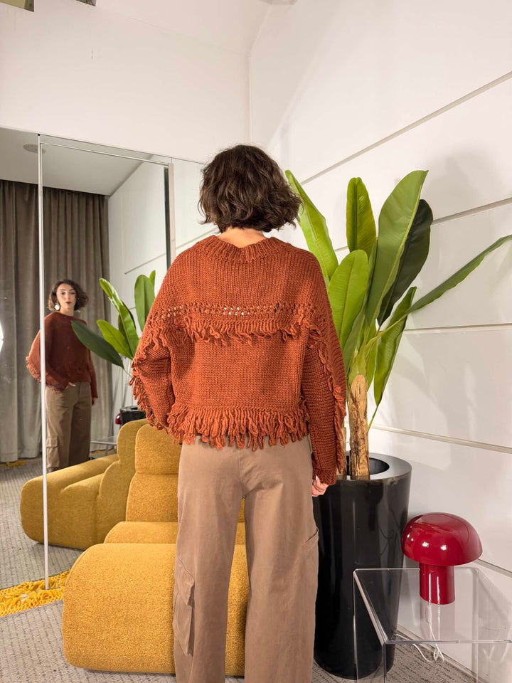 Maglione coccio con frange 