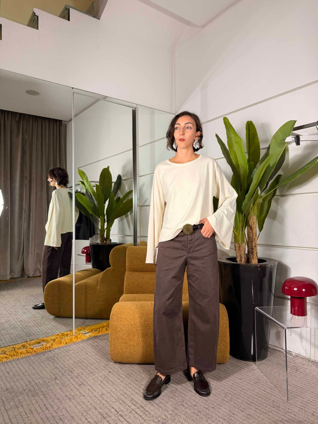 Pantalone barrel crop  moka in cotone con cinta 