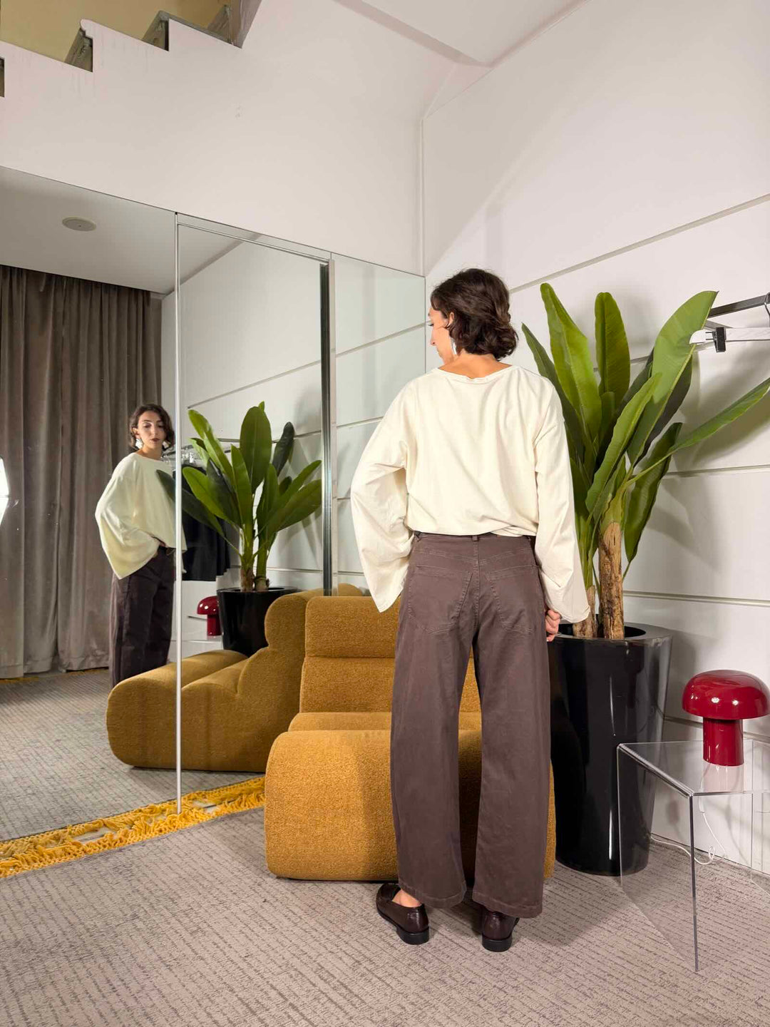 Pantalone barrel crop  moka in cotone con cinta 