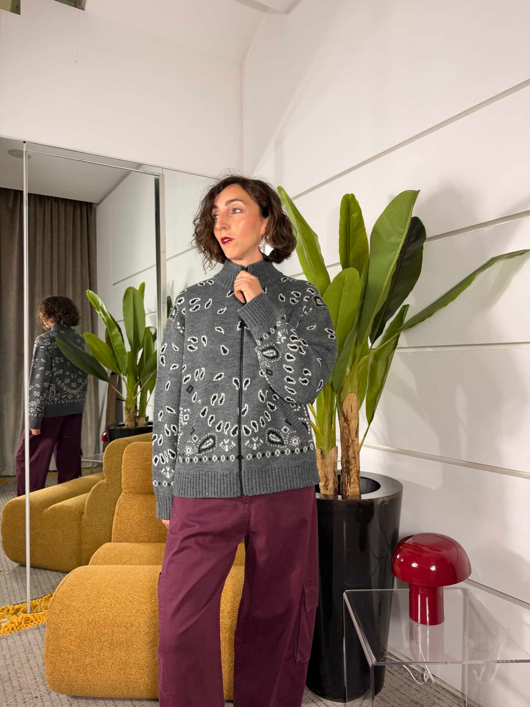 Cardigan grigio stampa bandana con zip 