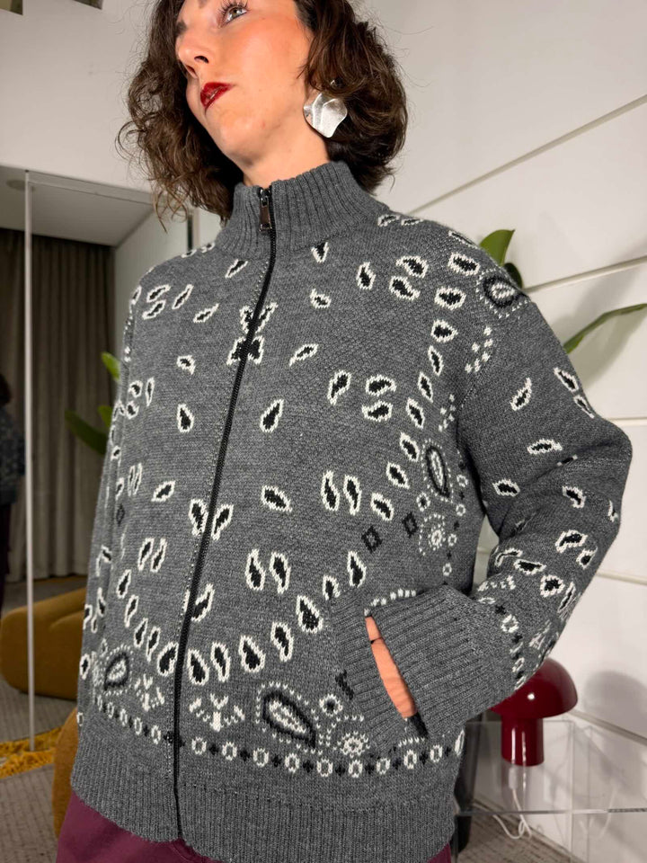 Cardigan grigio stampa bandana con zip 