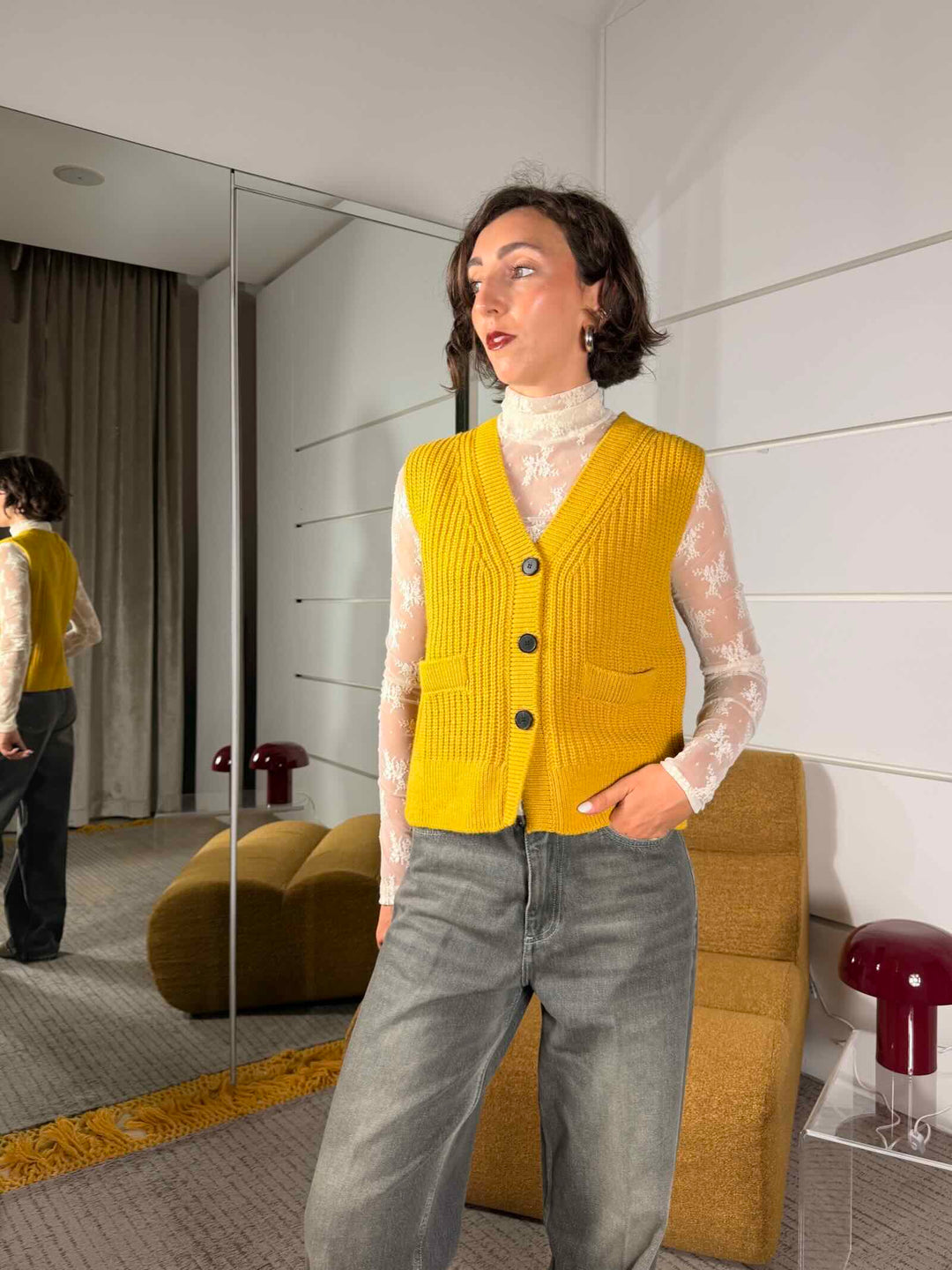 Gilet in maglia con scollo a V senape 