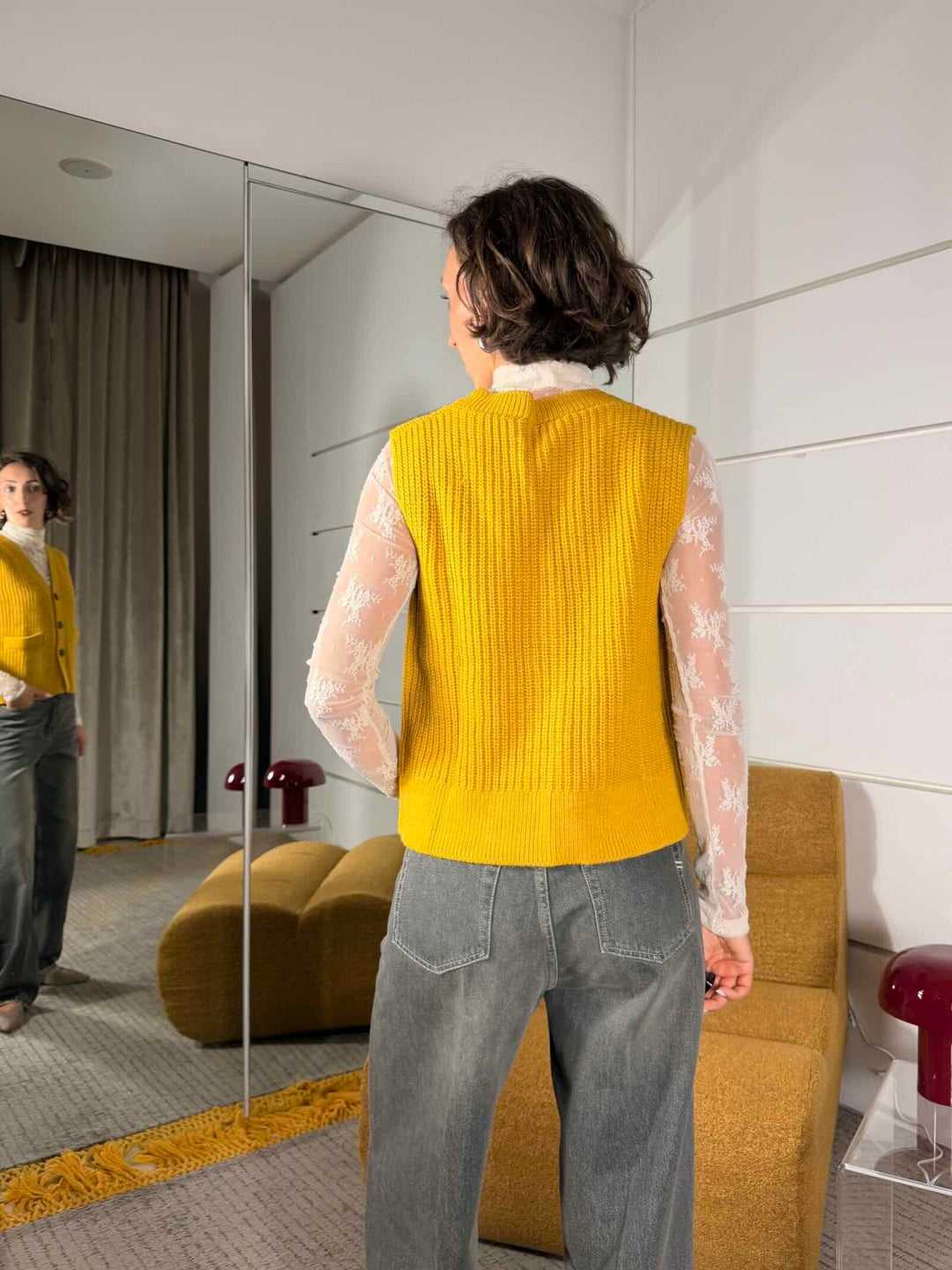 Gilet in maglia con scollo a V senape 