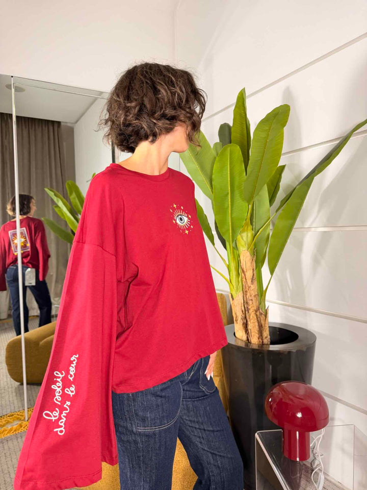 T-shirt manica lunga over bordeaux con stampa di occhio 