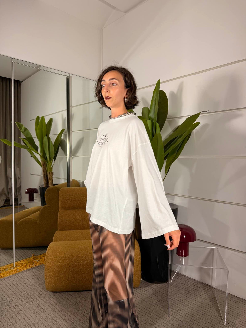 T-shirt manica lunga over con stampa bianca 