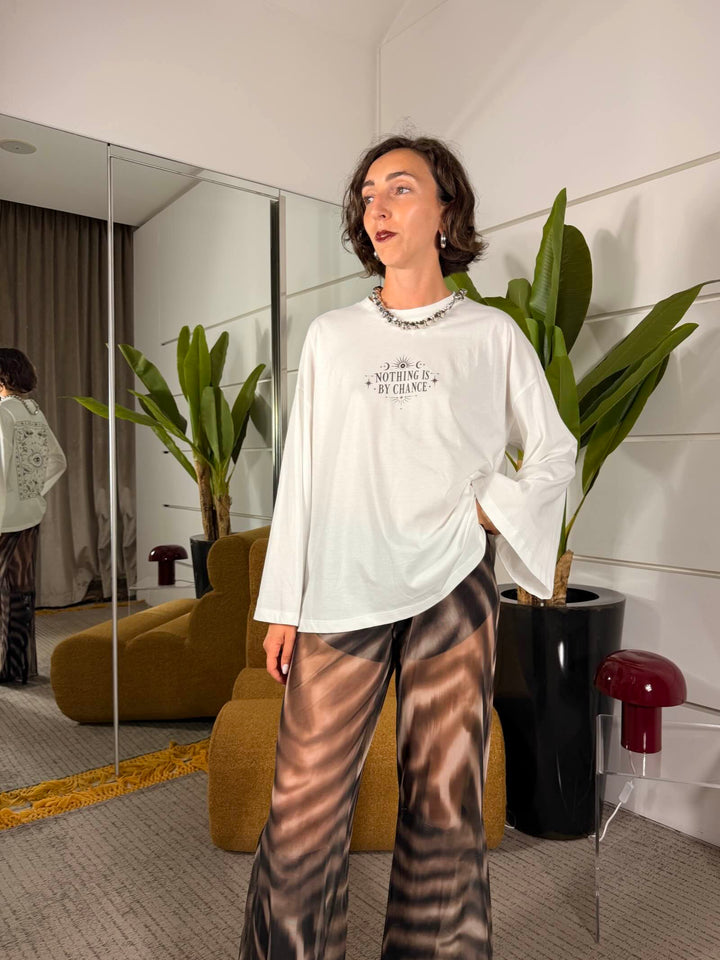 T-shirt manica lunga over con stampa bianca 