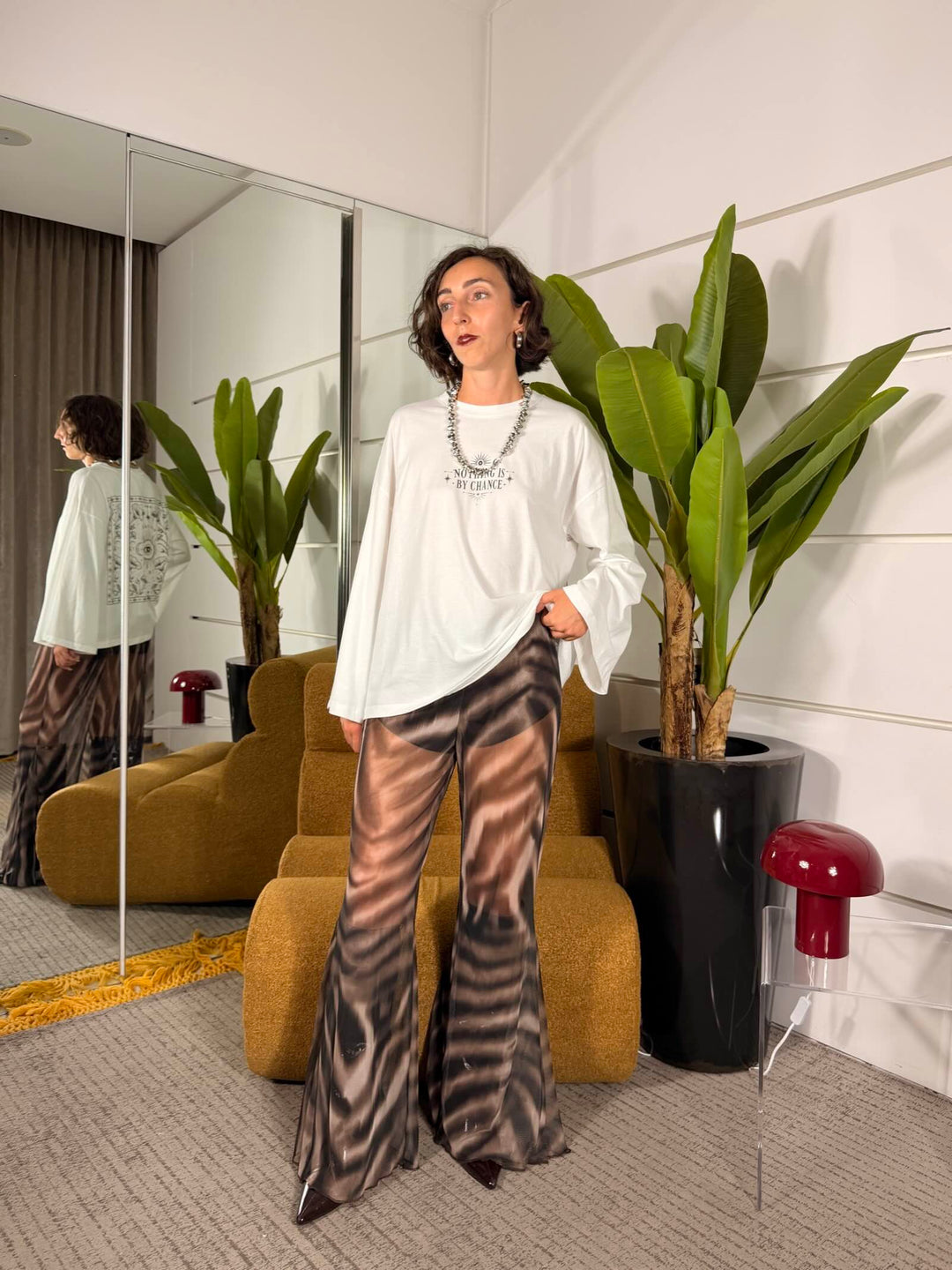 T-shirt manica lunga over con stampa bianca 