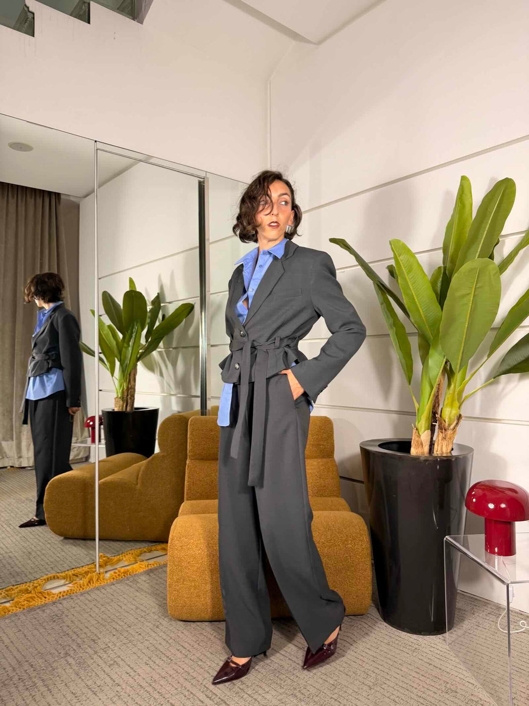 Pantalone a palazzo con pinces  asfalto 