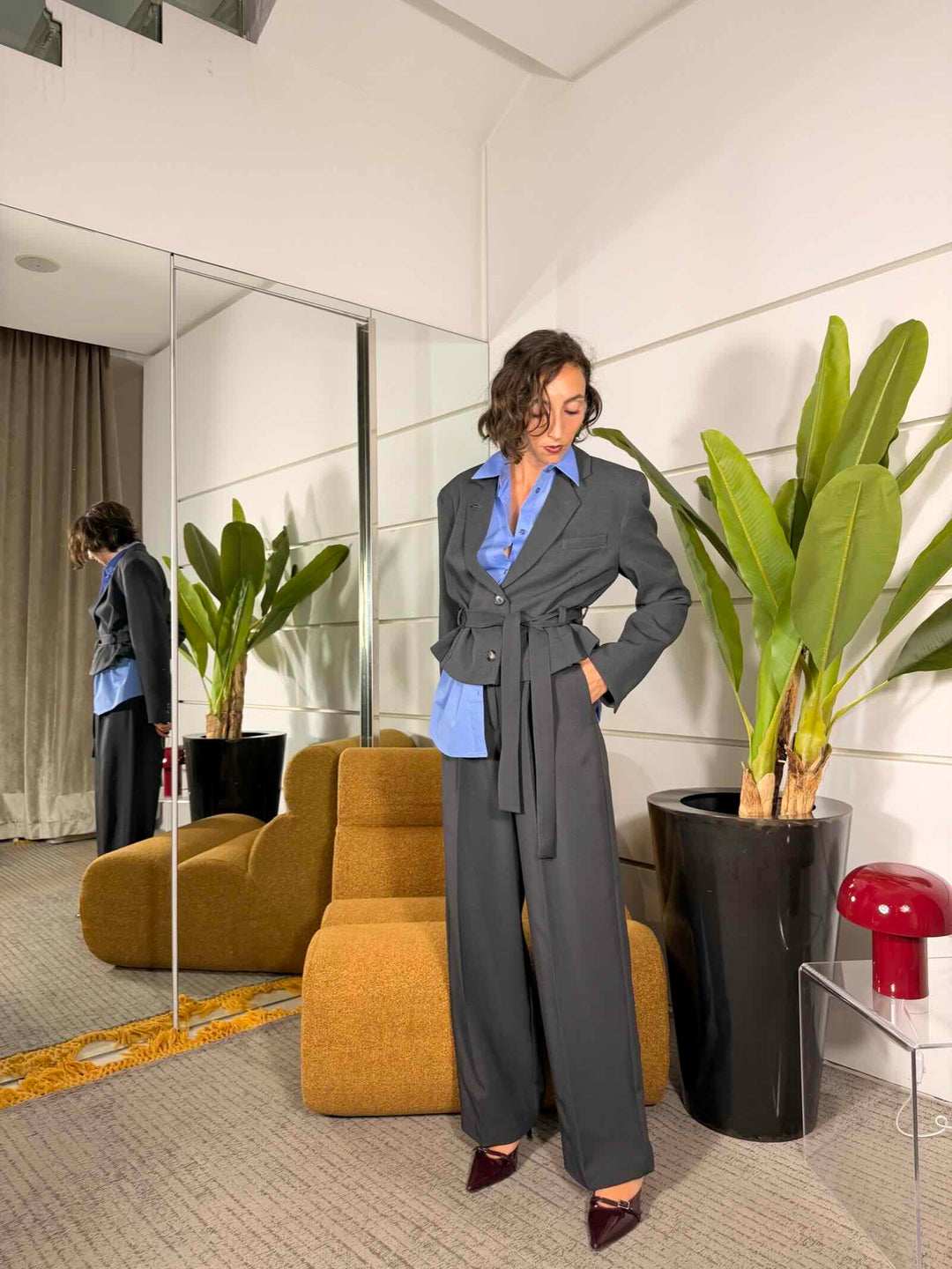 Pantalone a palazzo con pinces  asfalto 