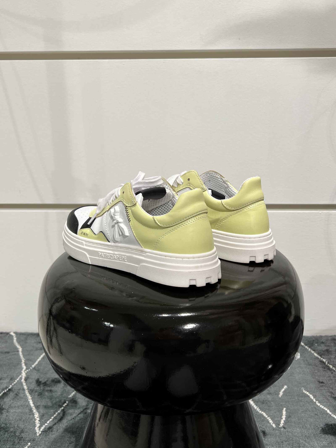 SNEAKERS LIME E NERE IN PELLE