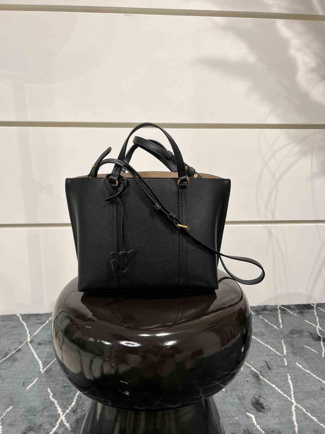 BORSA SHOPPER CLASSIC IN PELLE BOTTALATA NERA