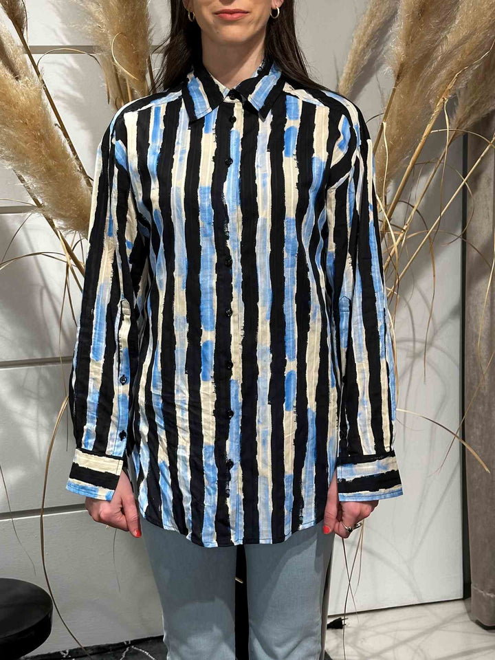 Camicia rigata pittorica nera, blu e panna