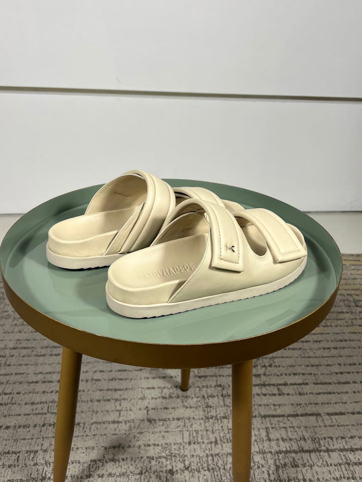 PATRIZIA PEPE PREVIEW 8X0001L026B732