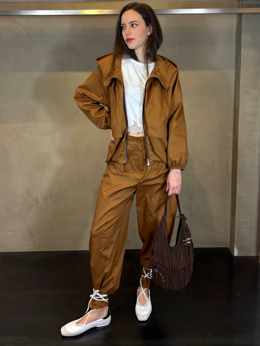 giubbotto effetto bomber in nylon caramello SEDO0538 CARLA G