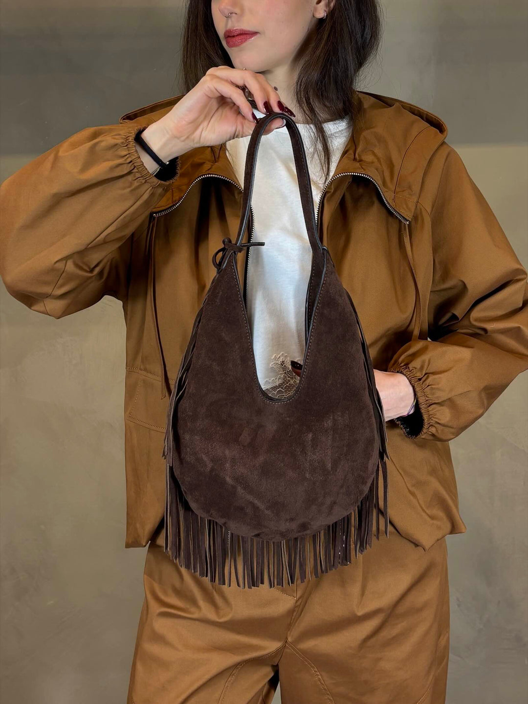 borsa hobo con frange in camoscio caffè XETI8009 CARLA G. ACCESSORI