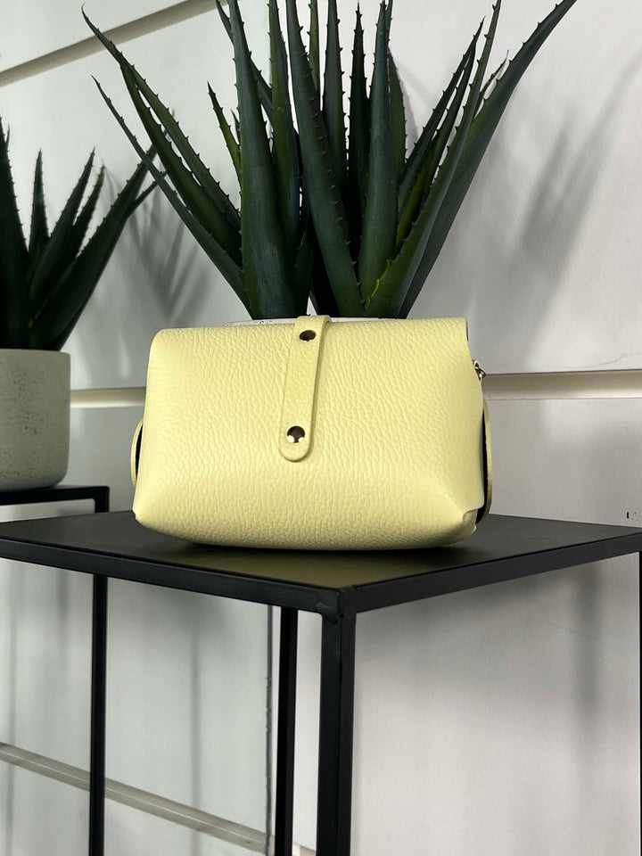 borsa in vera pelle lime con tracolla a catena 5363SOFT LIME FEMME CAFE SELECTION