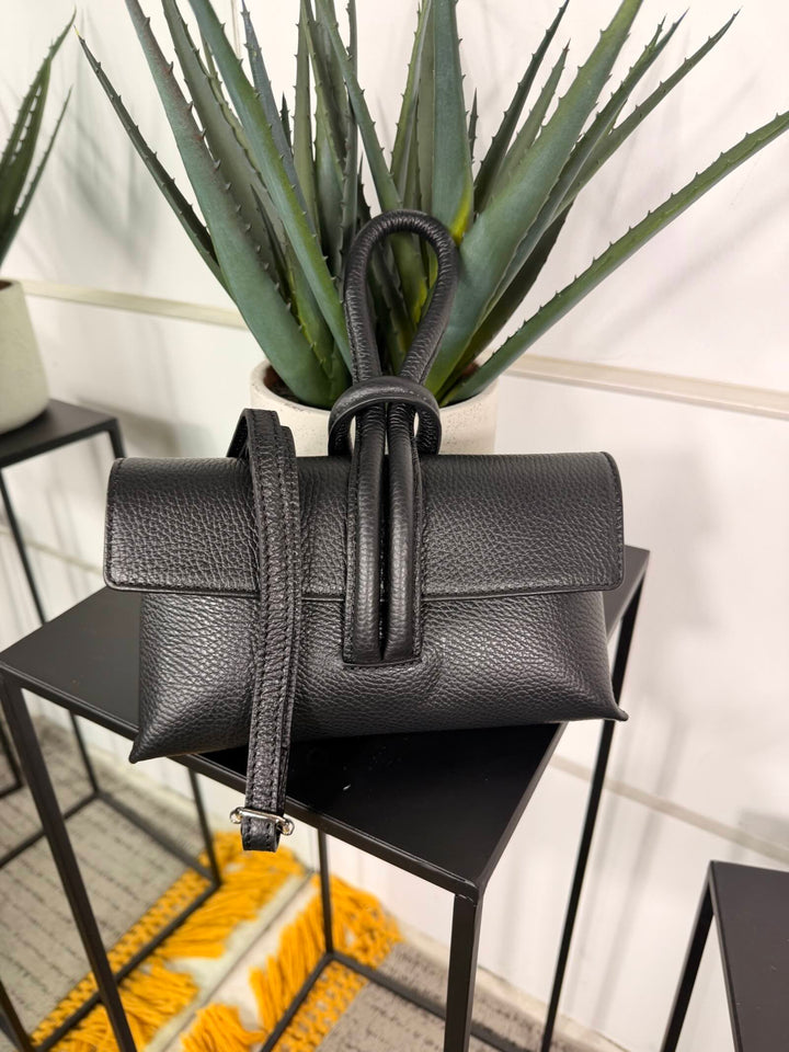 borsa nera in pelle con nodo e con tracolla regolabile DO-B0131NERO FEMME CAFE SELECTION