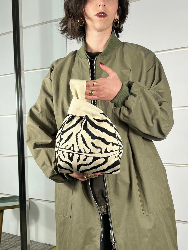 borsa in tessuto, a mano, a fantasia black zebra TUB2416BLACK ZEBRA FEMME CAFE SELECTION