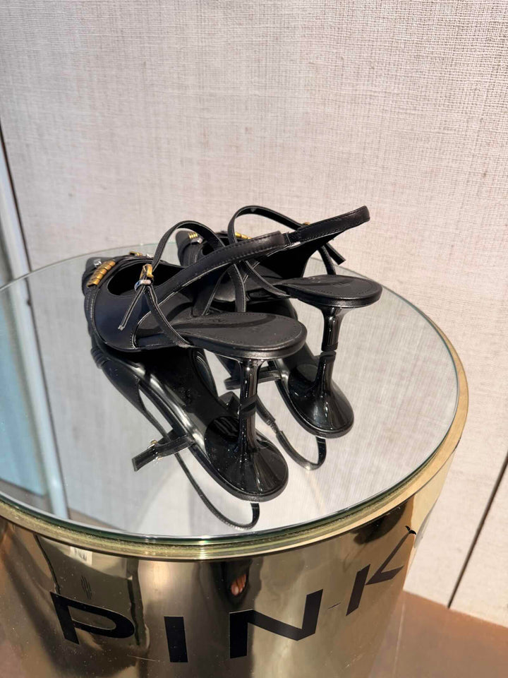 SLINGBACK NERA CON INCROCIO DI CINTURINI CON APPLICAZIONI IN MORBIDA NAPPA 