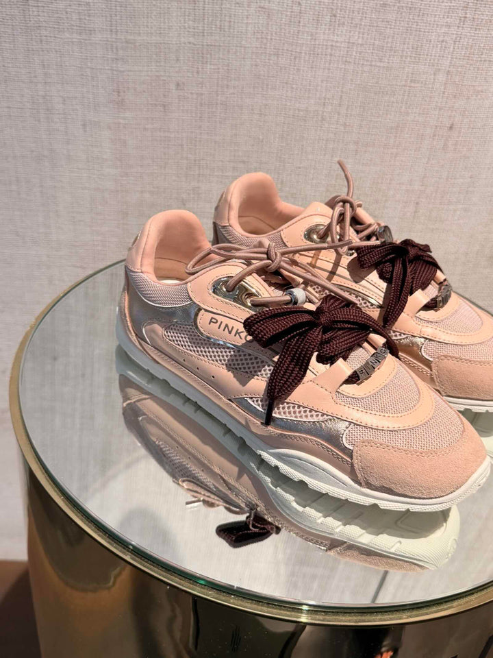 SNEAKERS IN TESSUTO TECNICO ON INSERTI IN SUEDE E CON LACCI INTERCAMBIABILI LIGHT ROSE 