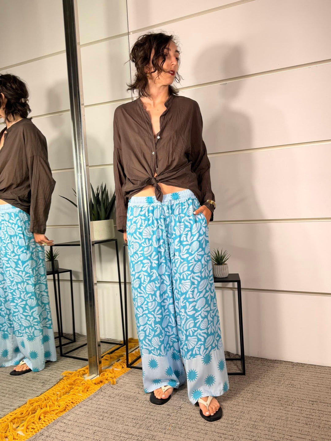 pantalone celeste a fantasia a palazzo 