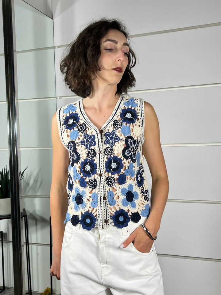 gilet con fiori ricamati e bottoncini colore panna e blu ZS68034PANNA/BLU SPICY CAFE